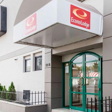 Econo Lodge South Ozone Park New York Exterior photo
