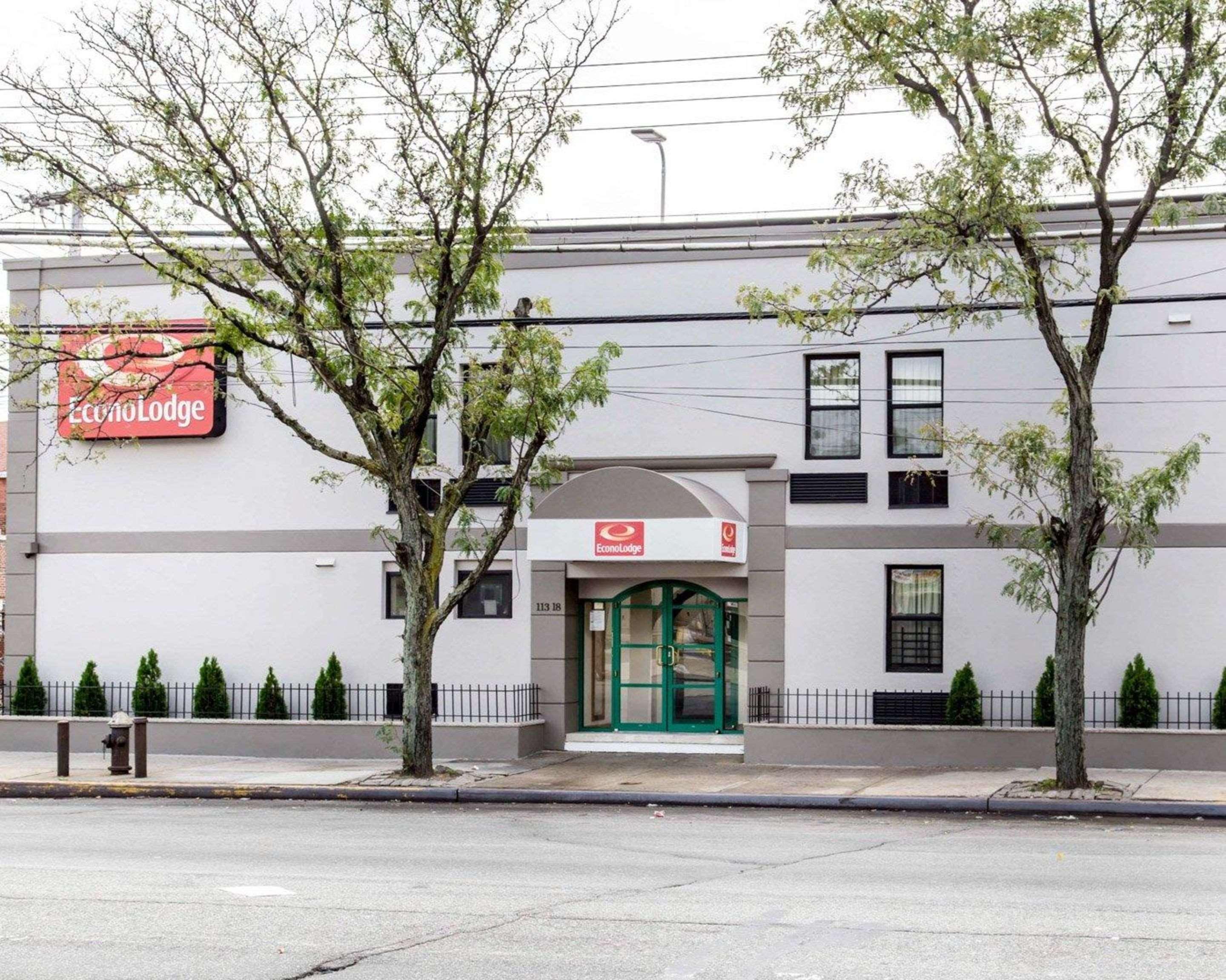 Econo Lodge South Ozone Park New York Exterior photo